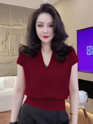 高级感交叉v领针织衫夏季洋气冰丝短袖小衫休闲显瘦打底衫t恤上衣