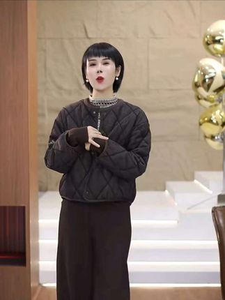 冬季休闲气质菱格外套#时尚洋气百搭#谁穿谁好看