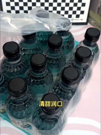 快来抢这十几块就能到手24瓶的茉莉苏打水!重点它还是PH值8.0左右的弱碱性水,平时喜欢大鱼大肉、熬夜加班多了的可以多喝 #无限回购的宝藏单品 #苏打水推荐 #夏日饮品 #超便宜超划算 #好喝不贵