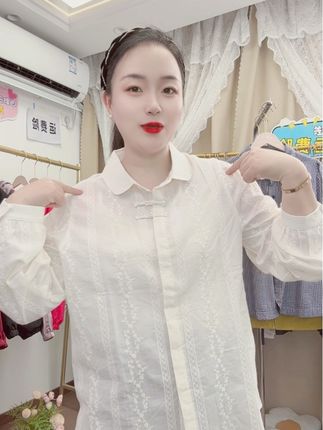 #显瘦穿搭 #谁穿谁好看#高级感穿搭#衬衫穿搭 #面料柔软舒适 @DOU+小助手