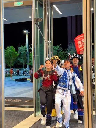 演出现场#昆明打歌队 #昂卡民族服饰 #云南打歌 #中国人不蹦洋迪我们有自己的云南打跳
