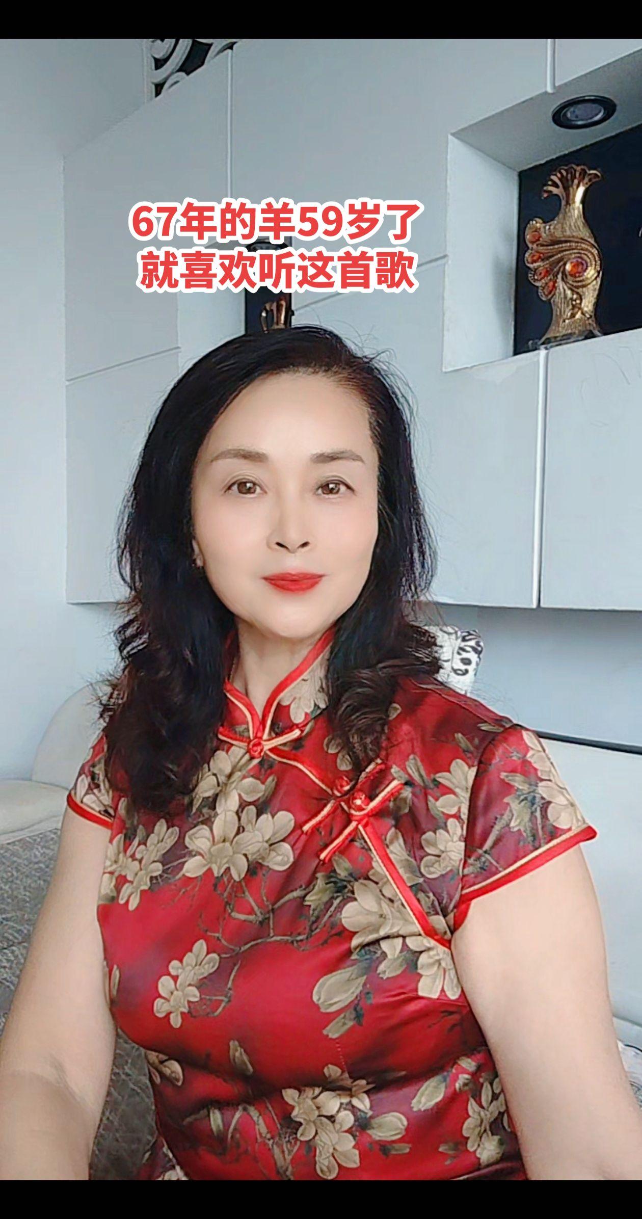 你信不信,喜欢听伤感歌曲的人,不一定有故事,但一定重感情。情感和善良都在歌里,心若不苦,何来感触?心若不痛,何来悲伤?#67年的羊#60后#优雅到老#情罪