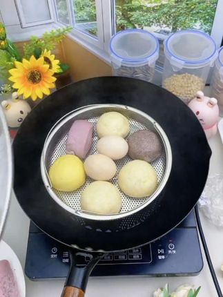 经常做早饭的姐妹,家里可以备一个这样的#不锈钢手提蒸笼, 蒸包子、红薯、玉米、蒸鸡蛋,热个菜都很方便#蒸笼#实用好物 #厨房好物#非常方便实用@DOU+小助手