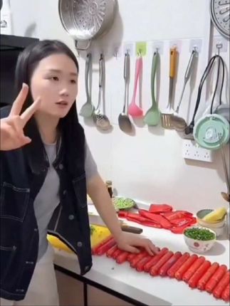 这个淀粉肠也太好了,今天到手19.9发28根错过就没有了#淀粉肠 #