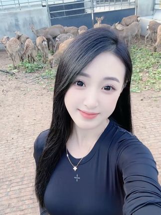 先成为自己的山,再去找心中的海!#助手抖音 #纪录生活 #见者有份必发大财 #抖音自拍 #自拍日常 @大瑶和拎包姐的日常 @夹子姐