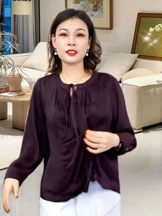 中老年气质圆领上衣,女早秋新款宽松显瘦长袖妈妈装小衫 #圆领上衣#早秋穿搭#宽松版型 #早秋贵气感穿搭
