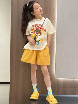 女童夏装套装2025新款洋气女孩短袖中大童夏季短裤休闲运动两件套#夏季穿搭 #萌娃穿搭 #每日童装穿搭分享 #女宝穿搭 #潮童穿搭 @小店随心推 @DOU+上热门 @巨量千川