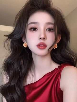 #张予曦毕雯珺真拍了红裙抱 #张予曦的定妆魔法 #深情眼 #毕雯珺 #张予曦毕雯珺