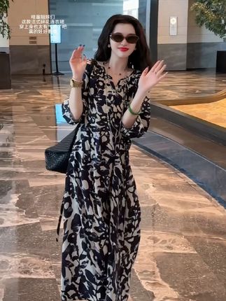 #优雅气质 #连衣裙 #显瘦连衣裙 #气质穿搭 #轻奢女装