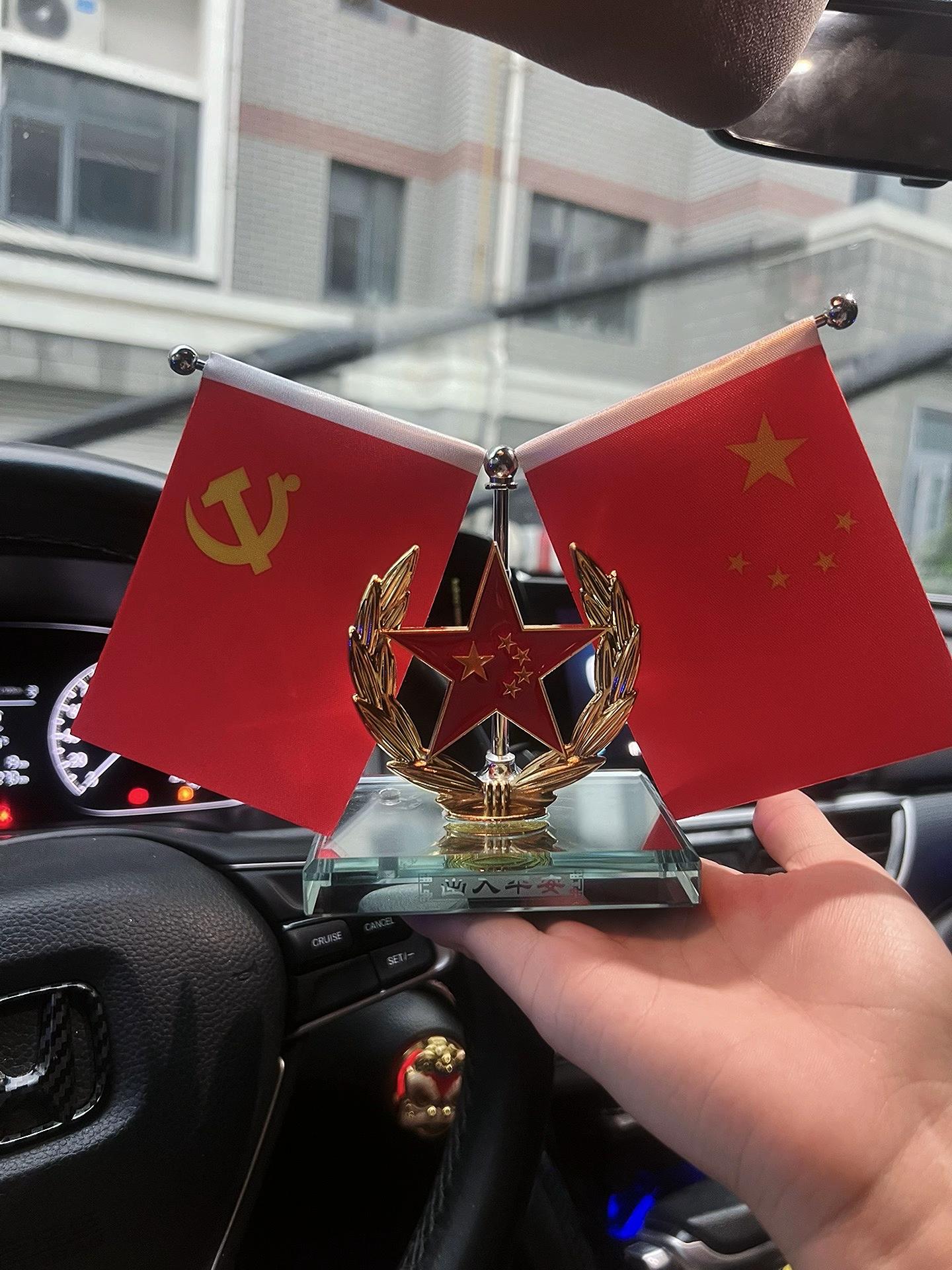 如果信仰有颜色 那一定是中国红#红旗摆件车载