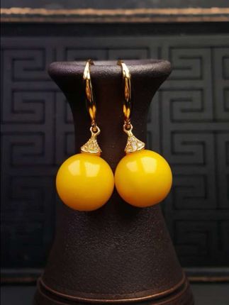 #饰品 #蜜蜡耳坠 #蜜蜡耳环吊坠 #时尚耳饰 #复古耳饰