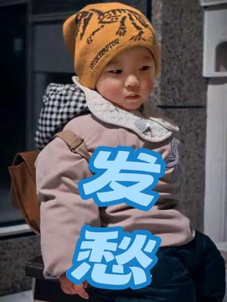 这只鸡咋处理,总不能请网友来个杀鸡宴吧#杀鸡 #呆呆 #杀鸡过年