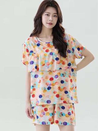 #dou+上热门话题 夏季新款短袖套装防凸点棉绸家居服睡衣薄款两件套宽松居家印花#夏季新款 #家居服睡衣 #两件套 #家居服套装