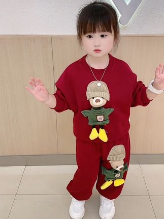 麻麻们,春秋洋气休闲卫衣来啦!时尚休闲,好高级好上档次啊!宽松版型,面料柔软舒适,男女宝都可以穿!#萌娃穿搭 #高品质童装 #秋款上新