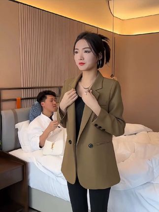 西装外套 大码加棉加厚西装外套女新款冬季时尚休闲高级设计感小众西服上衣#西装外套 #西服外套#加厚西装外套#秋冬新款#大码西装外套
