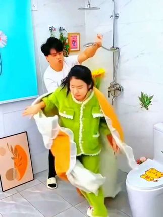 冬天洗澡怕冷的,一定要试试#浴霸取暖器#风暖灯暖二合一浴霸 #浴霸#浴室好物 @巨量千川