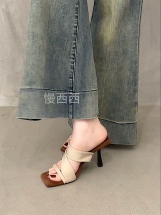 松弛感穿搭必备!!小众复古时髦款凉拖 #高跟鞋 #凉拖鞋 #小众设计感 #好穿不累脚 #软底软面穿上超舒服