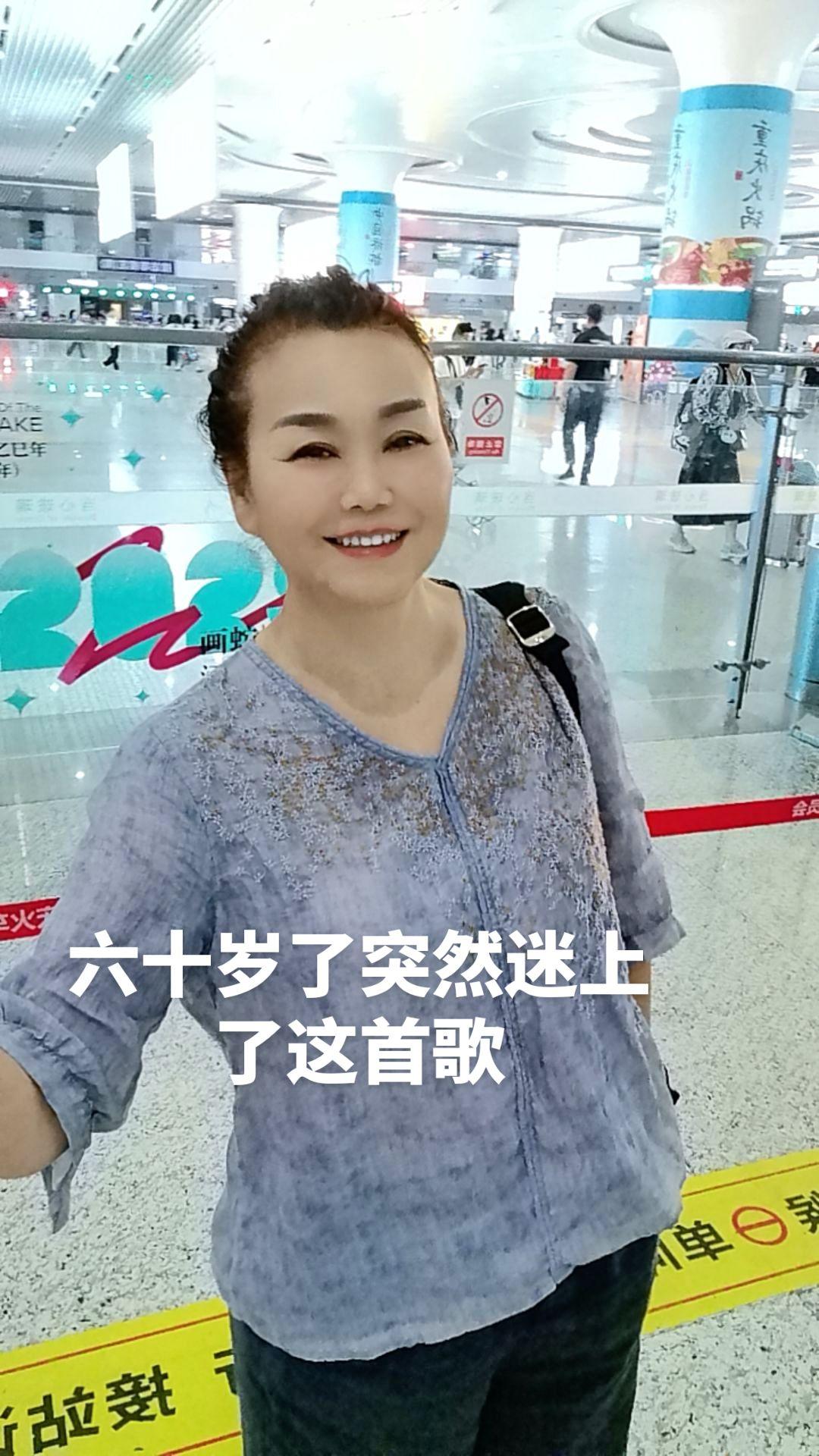 《社会边角料》这首歌好听接地气。唱出了60、70后的心声#热门 #接地气 #社会边角料 #上热门🔥 #句句在理