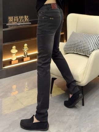 #穿出大长腿 #百搭神裤 #时尚裤子 #牛仔裤搭配 #男士牛仔裤