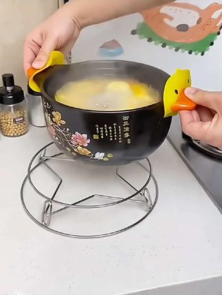 家里的锅乱放的,可以用上这个 #不锈钢锅架,大锅小锅都能用,隔热防烫,还可以当蒸架 #厨房好物 #不锈钢锅架和蒸架