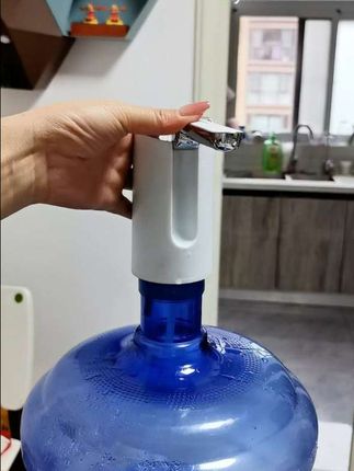 #创作灵感 荣事达水桶抽水器 桶装水折叠小型大桶吸水器,电动压水器自动#抽水器 #电动抽水器 #多喝水 #健康饮水 @D0U+小肋手 @巨量千川