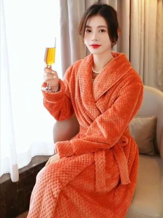 轻奢收腰秋冬季加长法兰绒睡袍加绒加厚浴袍保暖睡衣女家居服#睡衣 #睡袍 #加绒保暖 #家居服 #谁穿谁好看