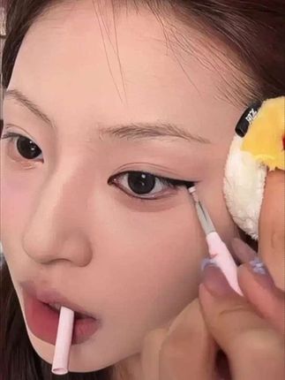 自带刀锋刷的眼线胶笔有多好用?手残党也能画出完美眼线的秘密就是它啦!!#眼线胶笔 #好物分享#防水防汗不晕染 #自用好物推荐 #平价好物