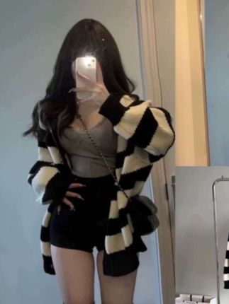 #行动创造结果 (浠儿家)秋冬慵懒风条纹黑白两面穿毛衣针织衫~温柔外套#珍藏所有美好 #自信的力量感