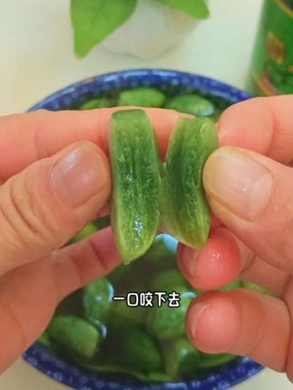 #腊八蒜#腊八蒜嘎嘣脆 冰凉爽的吃面下饺子#太香了 #绿蒜#下饭菜