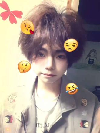 依旧白菜对我笑😄#手势舞#白菜对我笑#马上迎财神 #一学就会