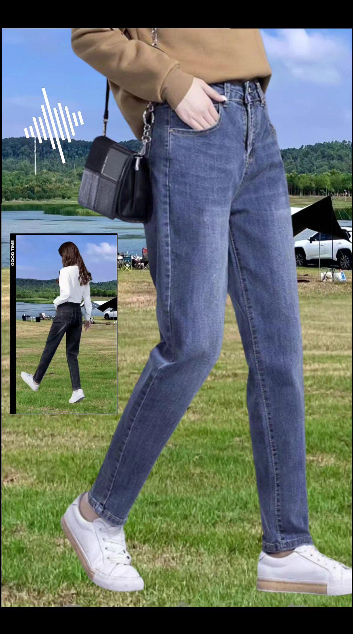 中秋限定女士高腰哈伦裤产品简介   中秋穿搭优选单品——中秋限定女士高腰哈伦裤,精准契合秋日穿搭需求。其高腰设计可优化身形比例,哈伦版型融合复古风格与松弛质感,九分裤脚更添显高效果。挺括面料兼具利落版型与百搭属性,适配通勤、休闲等多种场景,是秋日衣橱的实用单品。大码女装#大码牛仔裤#高级感穿搭