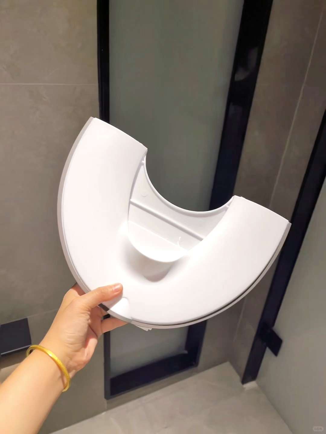 🐮啊!人怎么能聪明成这样……  娃也可以自己上厕所啦 还可以折叠 外出携带也方便 #卫生间好物 #坐便器 #马桶圈#可折叠儿童马桶