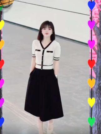 夏季套装女2025新款气质时尚高级感小香风上衣搭显瘦半身裙两件套
