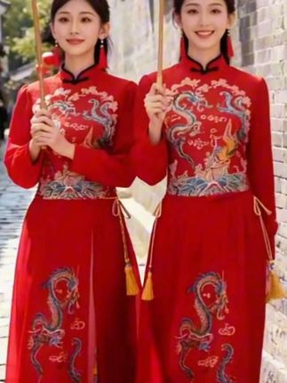 喜庆时尚大气姐妹打鼓演出服,扭秧歌扇子舞走秀表演服#优雅气质 #姐妹装 #婚庆礼服 #古典美