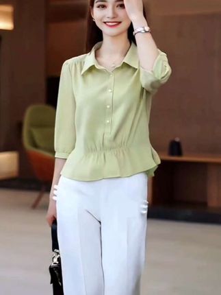 #孟子义芭比粉版莎士比哑 ,#衬衫女款,#谁穿谁好看 #穿搭 #高级感穿搭
