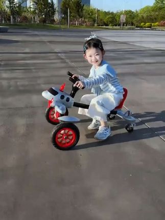 山姆漂移儿童脚踏车,飞机车漂移卡丁玩具车,宝宝甩尾?摇摆车#儿童玩具车#漂移脚踏车@巨量千川