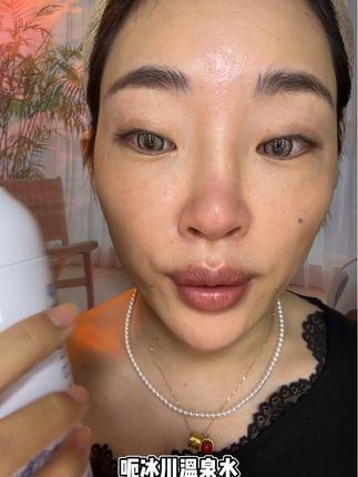#补水保湿 挑战好像失败了#日常妆 #原相机无美颜#补水喷雾