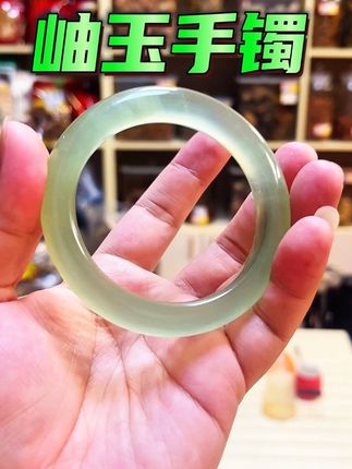 #性价比超高 #手镯 #玉石魅力 #今日分享 #原创视频 岫玉手镯