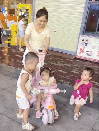 小朋友抢着玩的儿童三轮车#儿童三轮脚踏#儿童三轮车 #好物推荐#遛娃神器手推车推#儿童三轮车遛娃神器