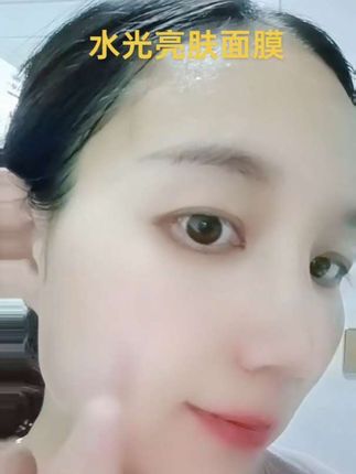 #记录生活 #补水面膜 #水光面膜 #玻尿酸 秋季记得多给皮肤喝点水哦🤗