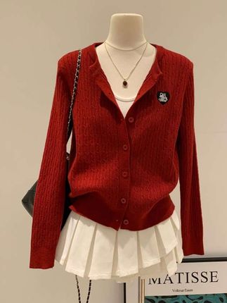 圣诞红刺绣洋气针织长袖女2024冬季温柔宽松麻花软糯毛衣开衫外套#美搭尽显女神范 #穿出高级感 #只做高品质 #韩系穿搭 #时尚百搭