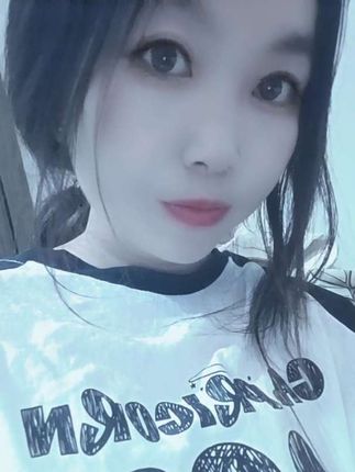 如果一个女人连男人的钱都花不到,男人连点小钱都不愿意给你的话。更不知道关心你,不知道心疼你,不知道理解你,不知道呵护你,那你还能够期盼,这个男人给你更多的爱吗?#情感