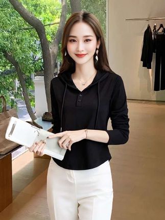 #浪莎连帽卫衣#高级感穿搭 #减龄显瘦穿搭 #时髦宽松小衫 #百搭上衣 @DOU+小助手