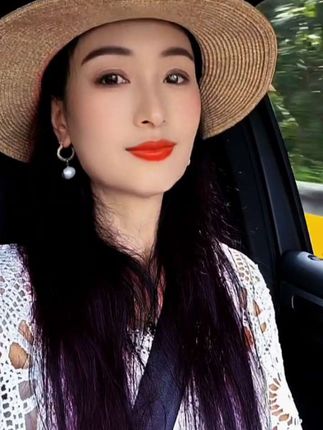 65年的蛇,转眼间都老了,愿我们属蛇人余生都平安健康,越来越好!#65年的蛇 #穿搭 #穿出自己的风格