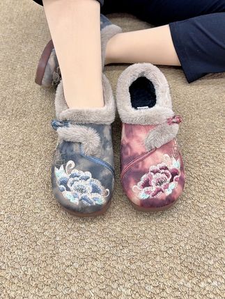 老北京布鞋女棉鞋冬季新款加绒妈妈棉鞋民族风绣花鞋轻便老人棉鞋#加绒绣花鞋 #民族风绣花鞋 #加绒老北京布鞋 #加绒保暖鞋