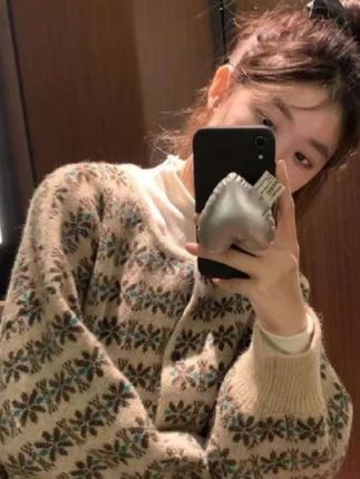 日常新中式复古提花花朵圆领春秋毛衣开衫外套女秋冬宽松针织衫潮#爆款热卖中 #好物推荐🔥 #显瘦穿搭#美出高级感 #针织开衫@抖音小助手 @DOU+好生意 @DOU+小助手 @DOU+上热门