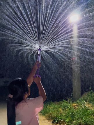 夏天就是要玩水啊#记录生活 #水枪 #夏天