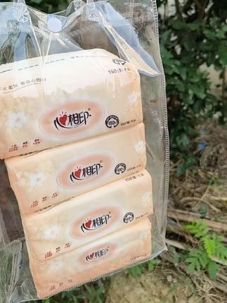 #抽纸 #生活用纸 #便宜好物 知道你们家都有纸巾,但是这款纸巾值得你们去薅羊毛#自用好物推荐 #纸巾