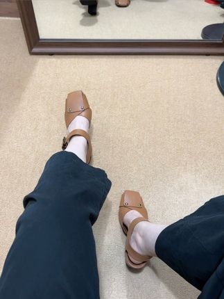 设计纯粹很舒适 日常穿搭都可以#穿出高级感 #女鞋推荐 #买手店