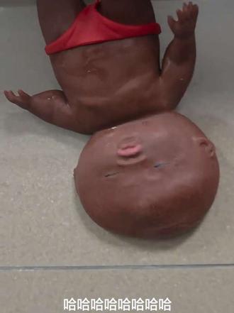 我家这个娜塔莎还是爱爬高#这个动作有点难 #人类幼崽隐藏技能 #一个动作证明你学的专业 #谁还没个隐藏技能 #你家孩子也这样吗